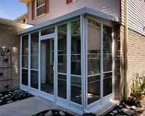 Porch enclosure with a roof (2)